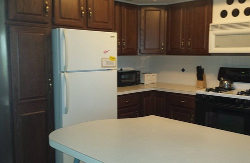 Southend House | Spacious Home Short Walk to Beach & Close to A.C.