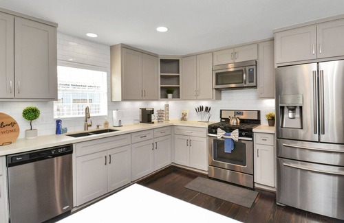 Northside House | ¡SPACIOUS Home with Large Backyard near Downtown!