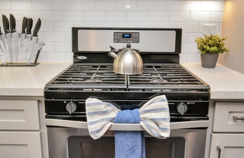 Northside House | ¡SPACIOUS Home with Large Backyard near Downtown!