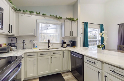 Lake Wilson Preserve House | Spacious home with themed bedrooms, private pool, spa and enclosed patio