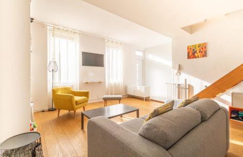 Le Busca House | Spacious house - close to center
