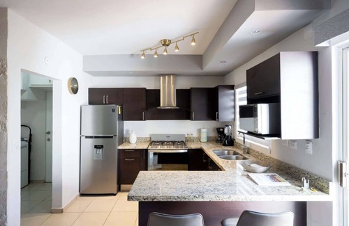 Hermosillo House | Spacious House, Gales Hermosillo, 3 Bedrooms with Pool