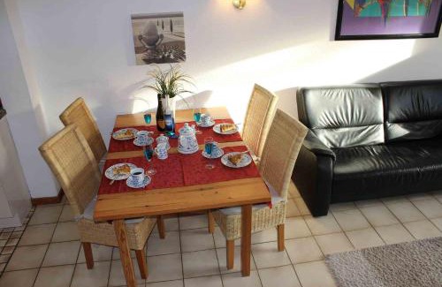 Tinnum House | Spacious House in Sylt-Ost, Garden