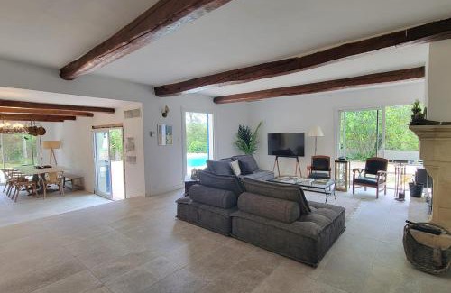 Bagnols-en-Foret House | Spacious house with pool in Bagnols en Forêt