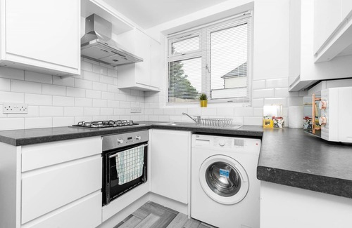 Birmingham House | Spacious house with garden close to Birmingham city centre