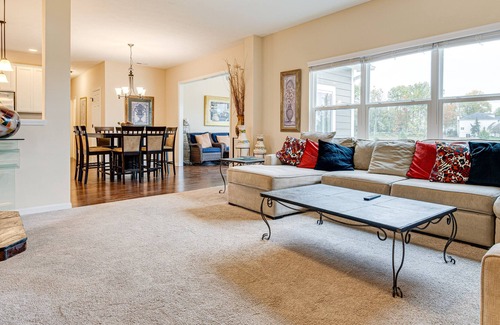 Noblesville House | Spacious Indiana Home w/ Patio, Fire Pit & Grill!