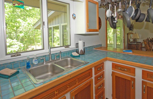 Glen Arbor House | Spacious lake access home with a washer/dryer, central AC, nearby tennis