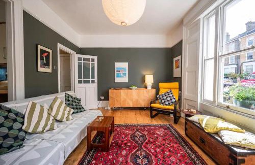 Brockley Apartment | Spacious London apartment 20min to London Bridge Pass the Keys