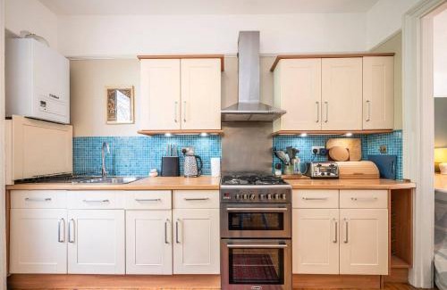 Brockley Apartment | Spacious London apartment 20min to London Bridge Pass the Keys