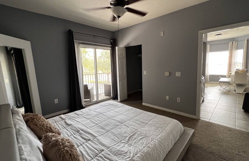 Millenia Apartment | Spacious Luxury 3 Bedroom Townhouse with King Bed close to Everything