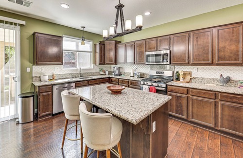 Sun City House | Spacious Menifee Home w/Patio, 9 Mi to Lake!