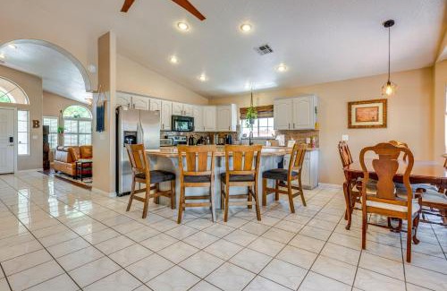 Mesquite House | Spacious Mesquite Home about 3 Mi to Golf Courses!