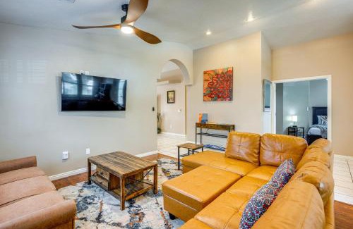 Mesquite House | Spacious Mesquite Home about 3 Mi to Golf Courses!