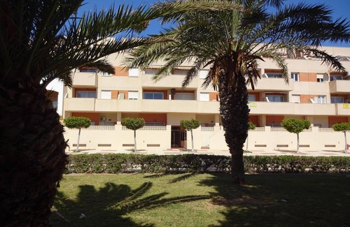 Roquetas de Mar Apartment | Spacious modern apartment, South facing close to the Beach with pool in complex.
