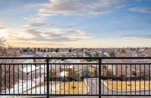East End House | Spacious & Modern ~ Free E-Bikes ~ Pet-Friendly ~ Prime East End Location
