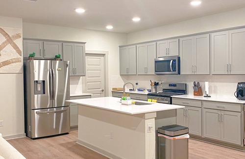 San Marcos House | Spacious & Modern Home in SMTX-10 MINS to DT/TXST
