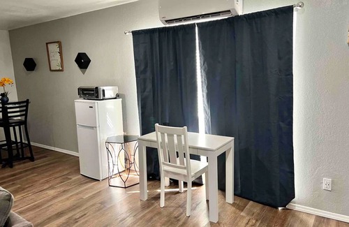 El Paso Apartment | Spacious & Modern Loft - Remodeled, Near Ft. Bliss Unit 2n