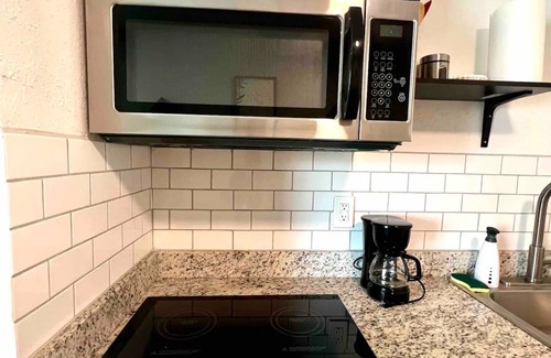 El Paso Apartment | Spacious & Modern Loft - Remodeled, Near Ft. Bliss Unit 2n