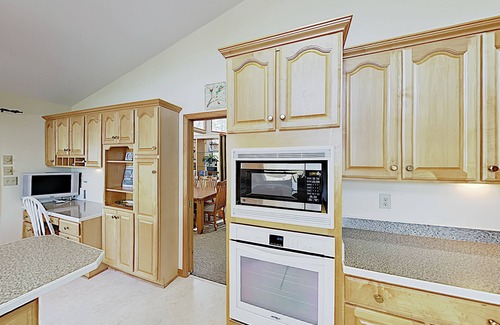 Lake Lure House | Spacious Narnia on Earth by Lake Lure Beach w/Gym, Pools & Tennis