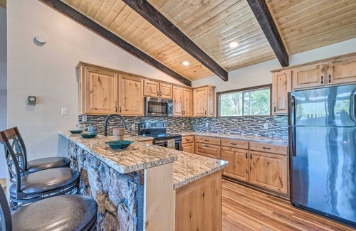 Ruidoso House | Spacious, Near Midtown w/Grill+Deck+Views+Arcade
