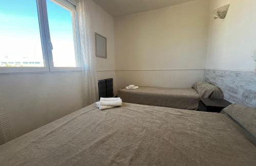 Port-la-Nouvelle Apartment | Spacious nest with sea view