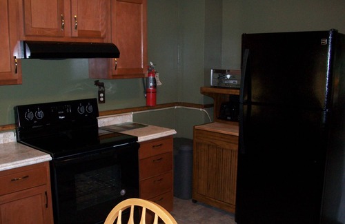 St Germain House | Spacious newly remodeled pet-friendly home