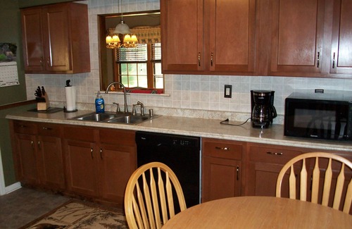 St Germain House | Spacious newly remodeled pet-friendly home