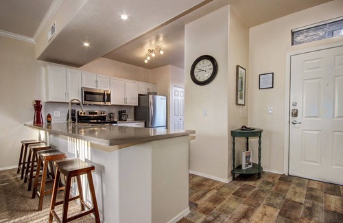 North Scottsdale Condo | Spacious North Scottsdale Condo with garage just steps from the pool!