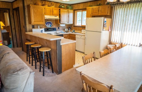 Bessemer House | Spacious northwoods getaway in the Powderhorn Mountain village minutes ski hills