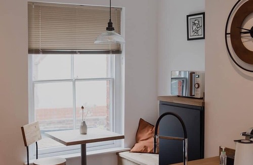 Norwich Apartment | Spacious Norwich Lanes Apartment with Roof Terrace