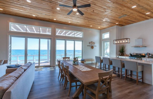 Great Guana Cay House | Spacious Ocean Front Home! Amazing Views!