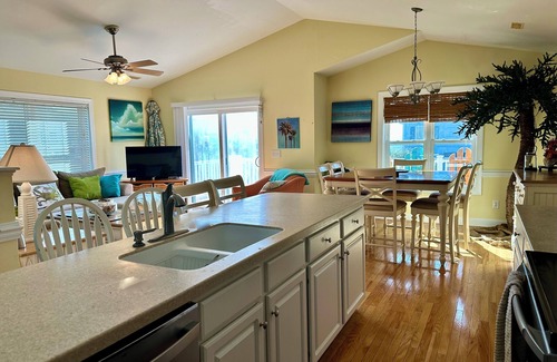 Atlantic Beach House | Spacious ocean view home. Just a 3 minute walk to the beach!