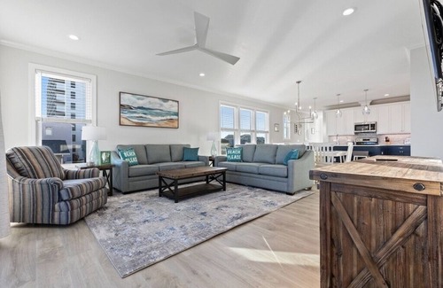 Carolina Beach House | Spacious oceanfront 7-bedroom house, almost new, made up of two full units