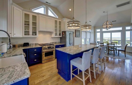 Wind Over Waves Cottage | Spacious Oceanfront Cottage with Pool in Salvo