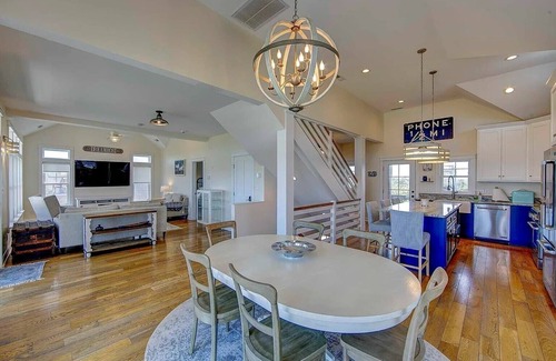 Wind Over Waves Cottage | Spacious Oceanfront Cottage with Pool in Salvo