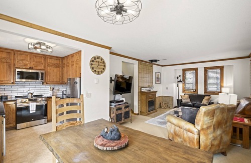 Ouray House | Spacious Ouray Townhouse w/Spectacular View!