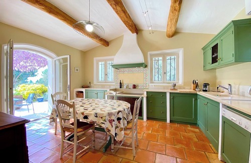 Goult Villa | Spacious, peaceful villa in 1 hectare grounds near Gordes