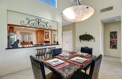 Palm Desert Condo | Spacious, Pet Friendly, 2 Bedroom with Moutain, Lake and Fairway Views!