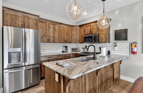 Brian Head Condo | Spacious Pet Friendly Mountain Townhome | Game Room + Near Slopes