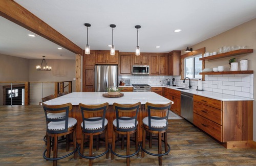 Bozeman House | Spacious, Private Home with Mountain Views - Mountain View Delight