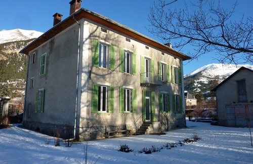 Jausiers House | Spacious Quiet House Near The Center Of The Village