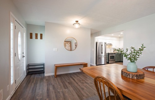 Buechel House | Spacious Ranch Home w/Backyard
