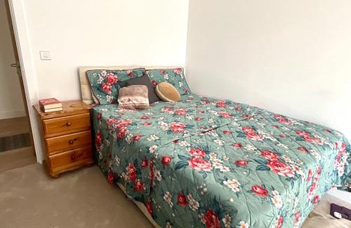 Birmingham House | Spacious Relaxing Double Bedroom near Heart of City