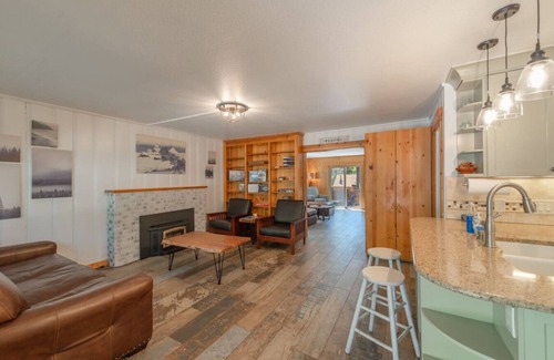 Kings Beach House | Spacious Relaxing Family Friendly Home 2 King Beds