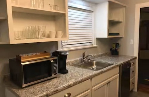McPherson House | Spacious remodeled bungalow in the heart of McPherson!