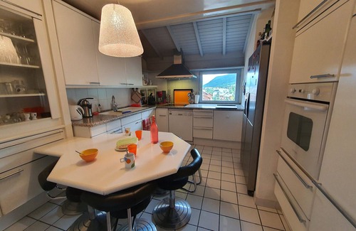 La Salle-les-Alpes Apartment | Spacious renovated apartment · Ski shuttle · Linen, cleaning and WiFi included