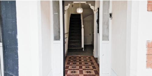 Forest Fields Apartment | Spacious Room at The Burford Hideaway