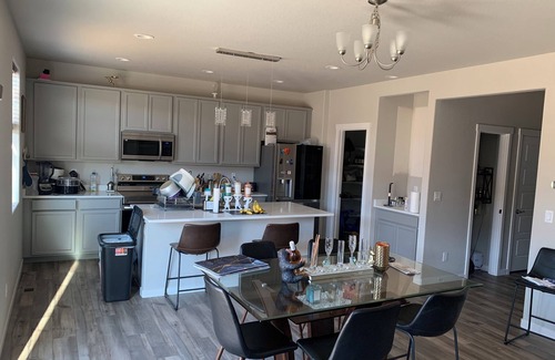 Brighton House | Spacious Room with Private Shower