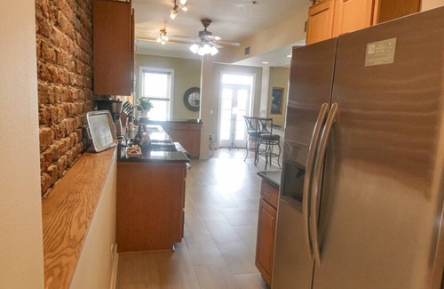 Historic District - North House | Spacious rooms overlooking famous Savannah streets