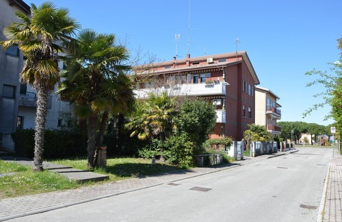 Caorle Apartment | Spacious seaside flat in Caorle